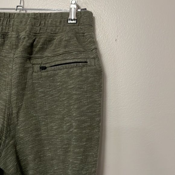 Heather green sweat pants. Size small. - Picture 4 of 4
